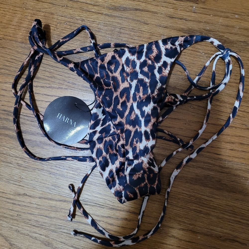 Harna Pole Dance - Sensual Bottoms - Size S/M - Picture 3 of 3